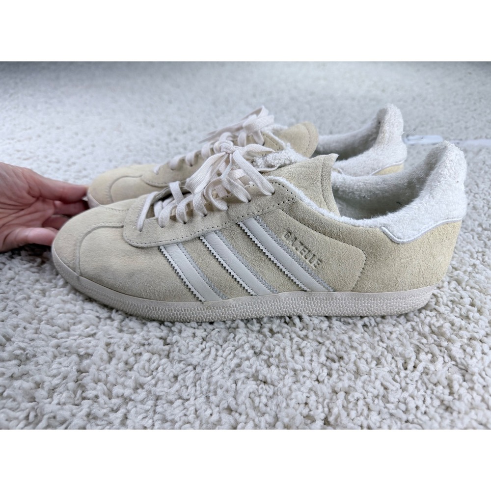Mens 10 Adidas Gazelle Suede Cream White Low Top Sneakers EE5501 Retro Terrace